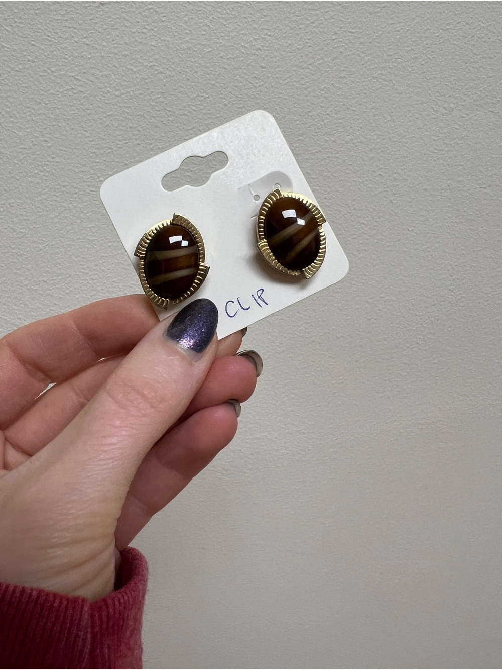 VTG 70s Brown and Gold Oval Clip-On Earrings- Sarah Coventry
